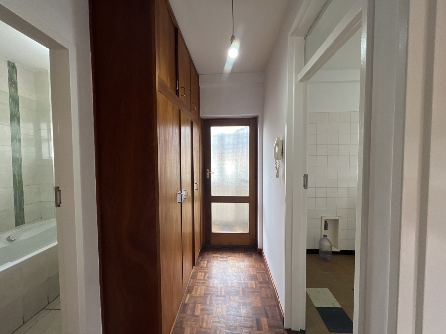 To Let 1 Bedroom Property for Rent in Wynberg Western Cape